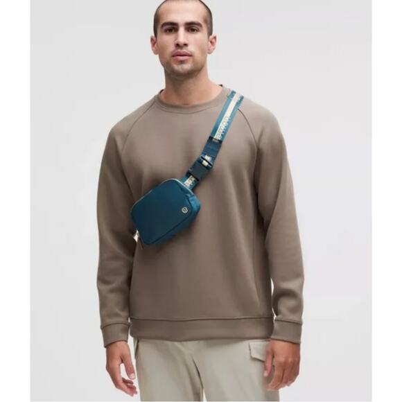 NWT Lululemon Everywhere Belt Bag 1L Wordmark Warp Teal/Gold/Bone - Picture 4 of 7